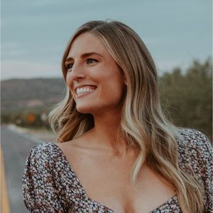 Meet your Posher, Lauren